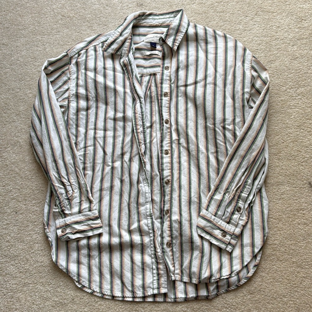 Women’s XS Universal Thread Oversized Fit Striped Button Up Shirt